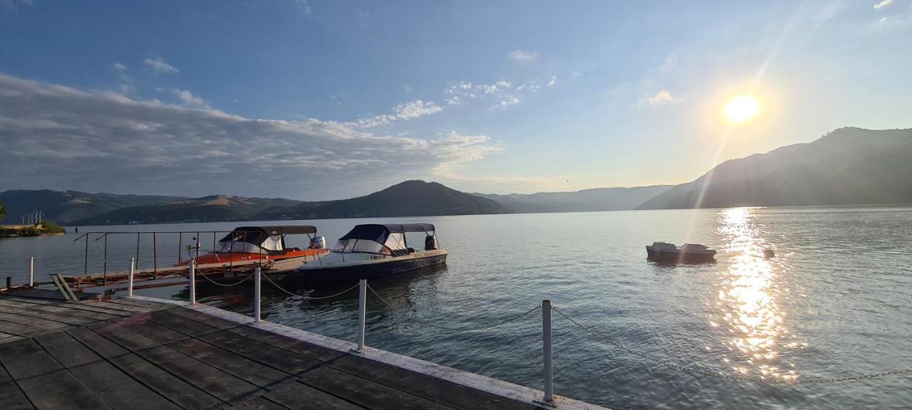 Hotel Casa Wanted Orşova Exteriér fotografie