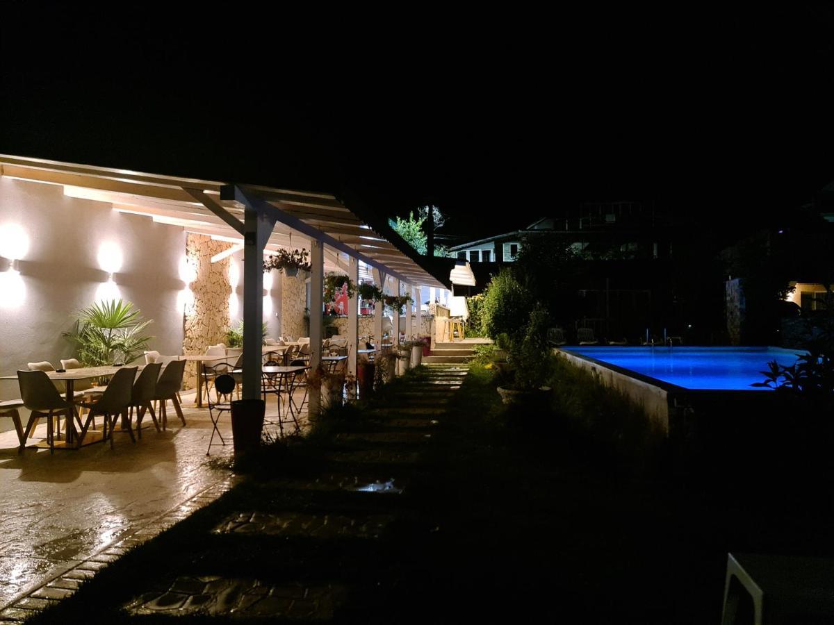 Hotel Casa Wanted Orşova Exteriér fotografie