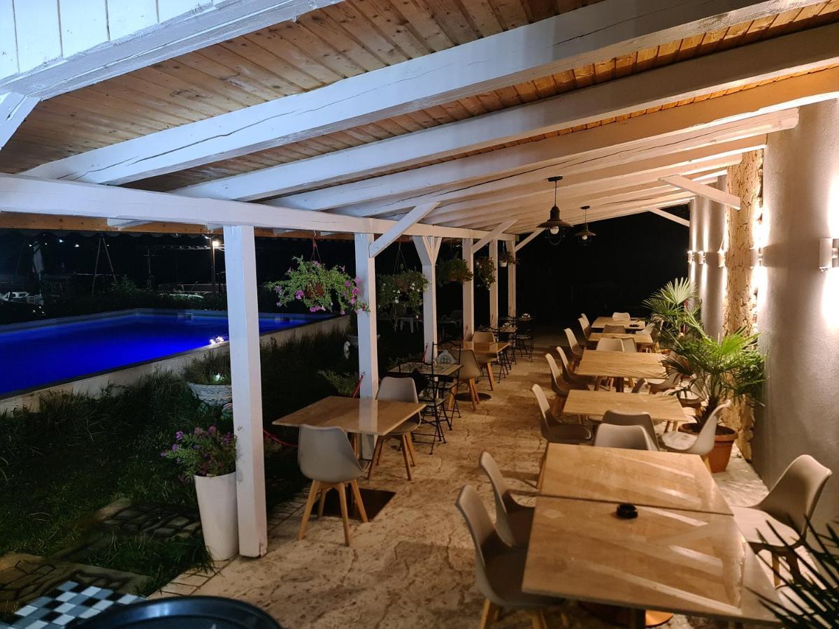 Hotel Casa Wanted Orşova Exteriér fotografie