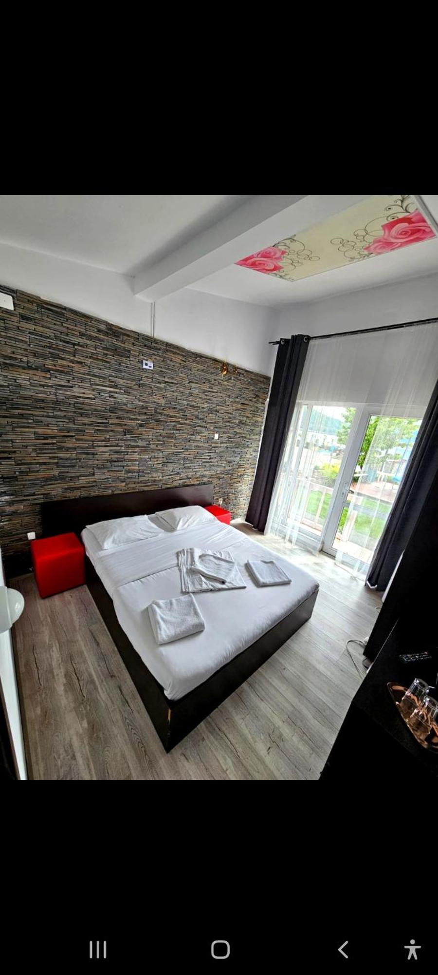 Hotel Casa Wanted Orşova Exteriér fotografie