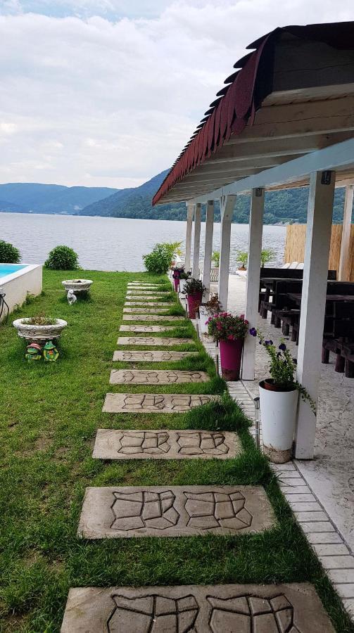 Hotel Casa Wanted Orşova Exteriér fotografie