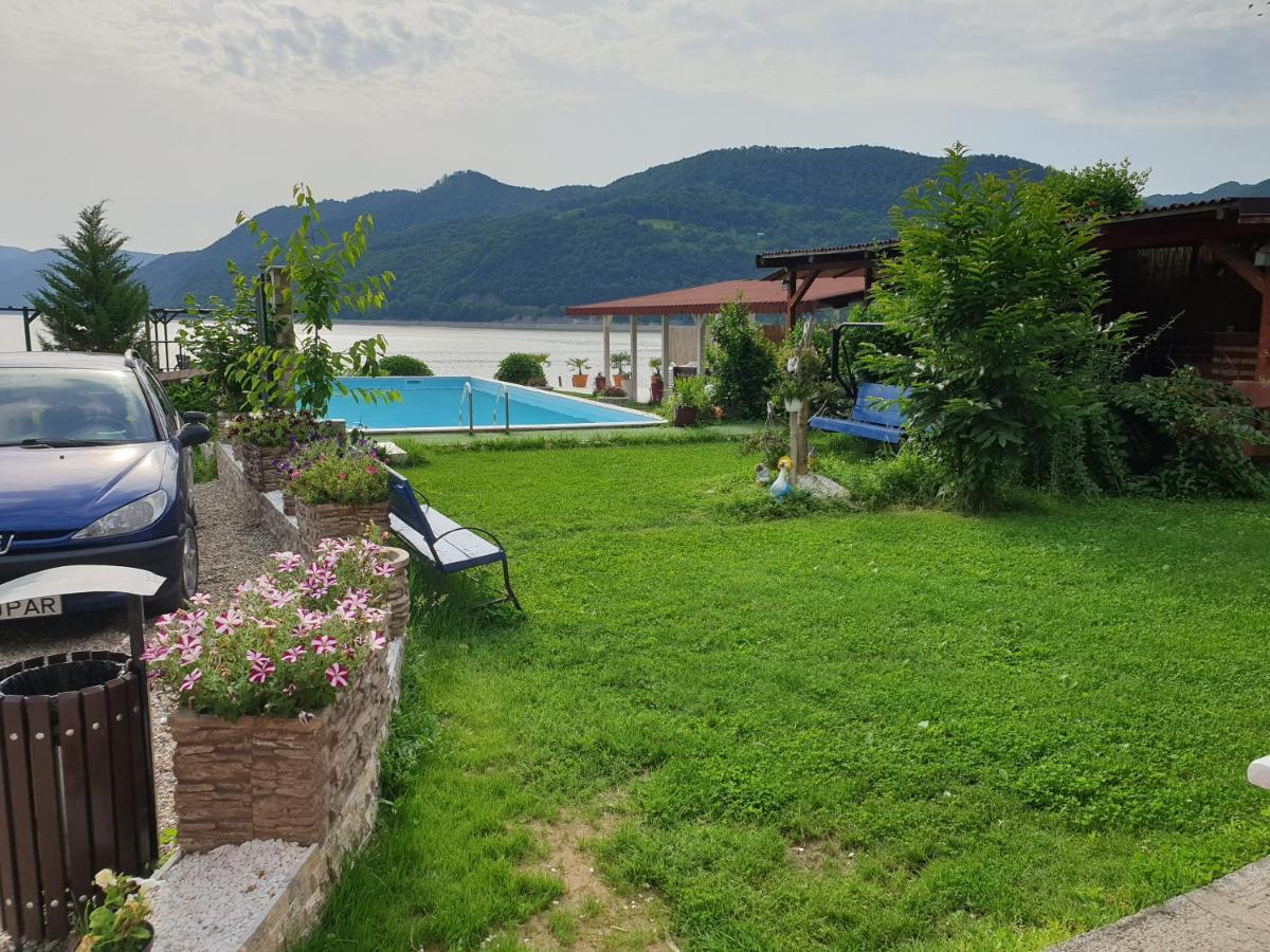 Hotel Casa Wanted Orşova Exteriér fotografie
