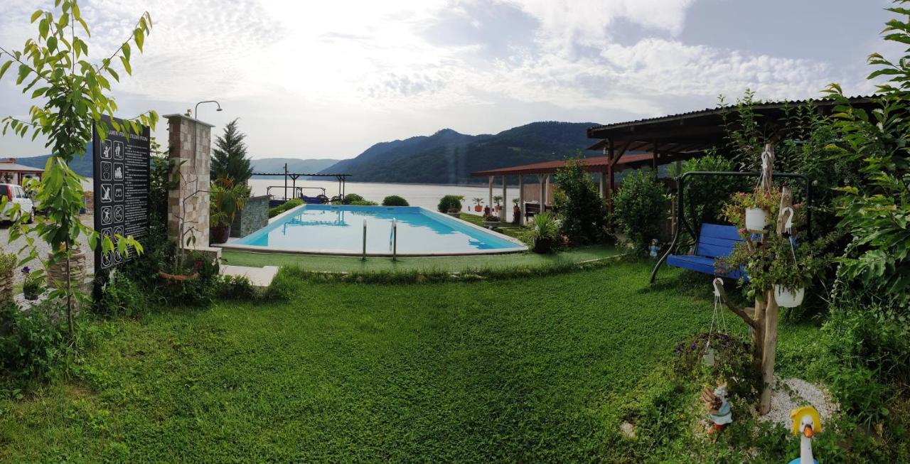Hotel Casa Wanted Orşova Exteriér fotografie